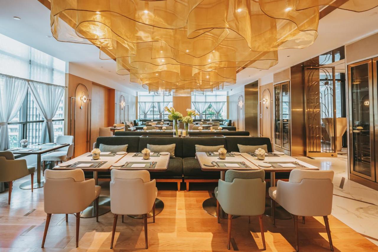 Silq Hotel & Residence, Managed By The Ascott Limited Bangkok Extérieur photo The interior of the restaurant